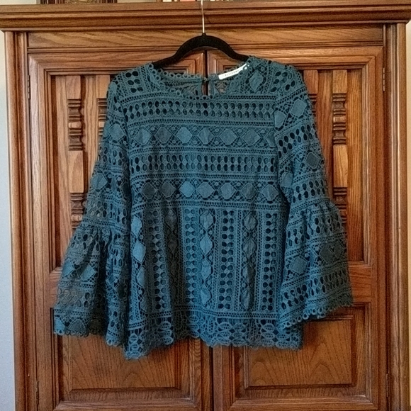 Crotchet Bell Sleeve Top - Picture 2 of 6